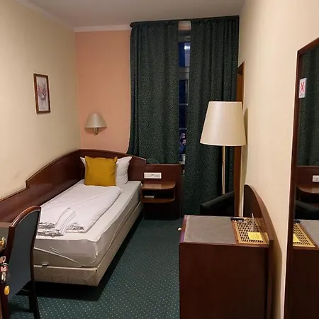 Hotel Am Schloss - Frankfurt An Der Oder 3* Frankfurt (Oder)