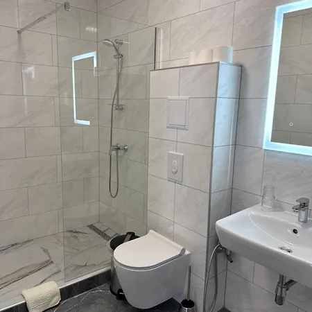 Am Schloss - Otel Frankfurt (Oder)