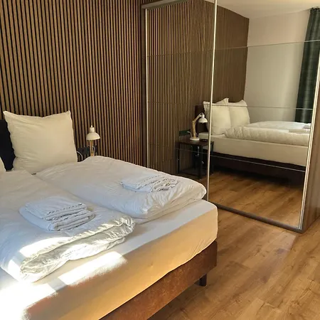 Hotel Am Schloss - Frankfurt An Der Oder 3*