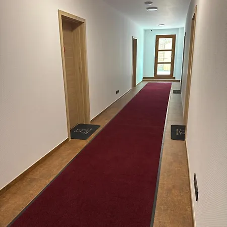 Am Schloss -