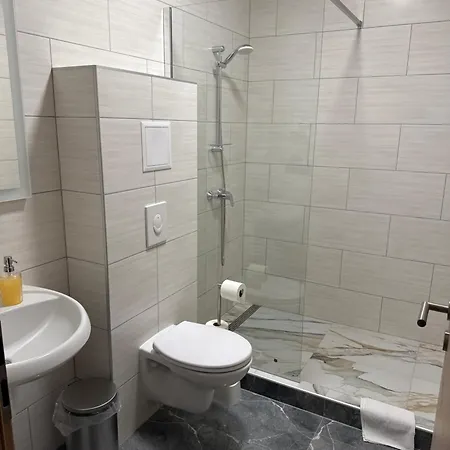 Hotel Am Schloss - Frankfurt (Oder)