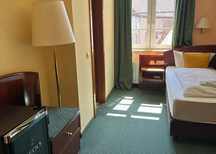 Am Schloss - 3* فرانكفورت أودر